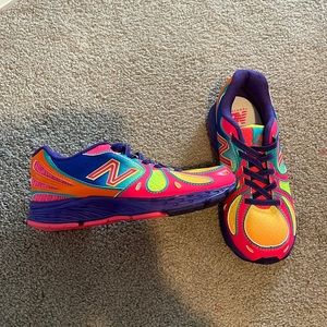 Girls New Balance Sneakers never worn